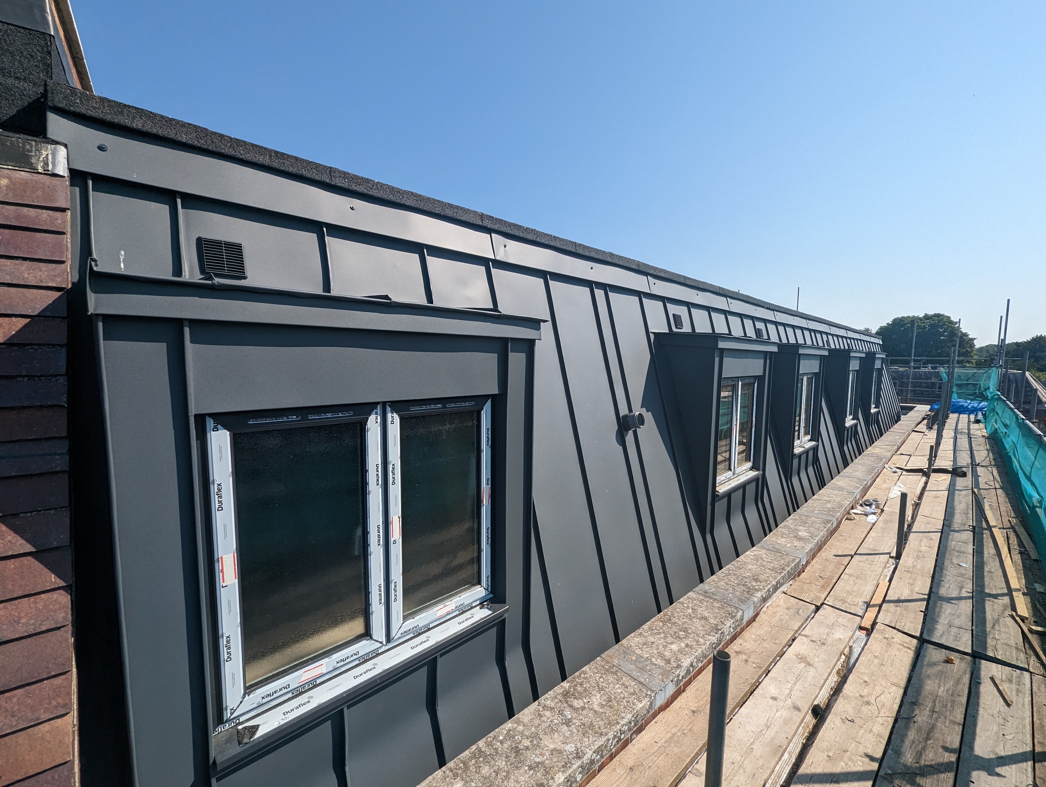 GreenCoat Anthracite Apartments project photograph